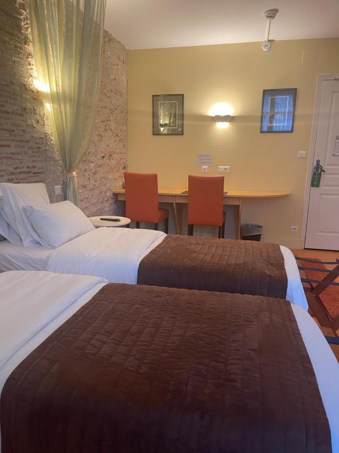 Le Grand Monarque Donzy Hotel Luaran gambar